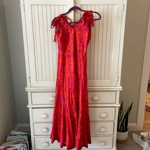 Never worn Free people gown ❤️❤️❤️